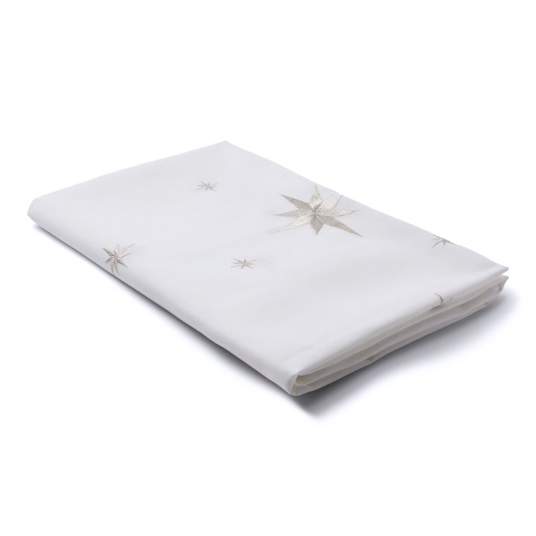 Hvid dug med slvstjerner