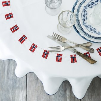DUK MED NORSKE FLAGG