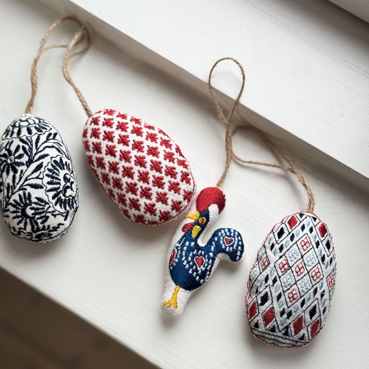 Rombeegg  brodert pskeegg