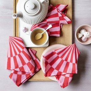 4 stk. rde cirkusservietter   magi til dit bord