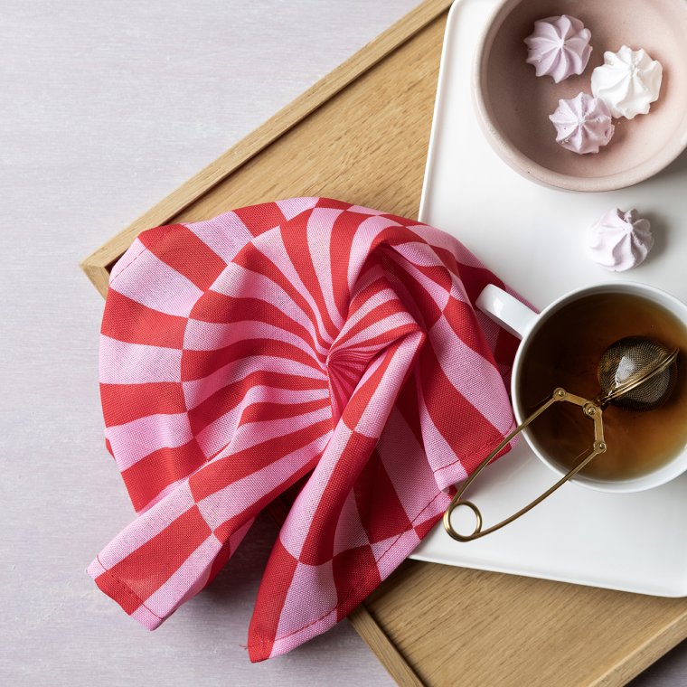 4 stk. rde cirkusservietter   magi til dit bord