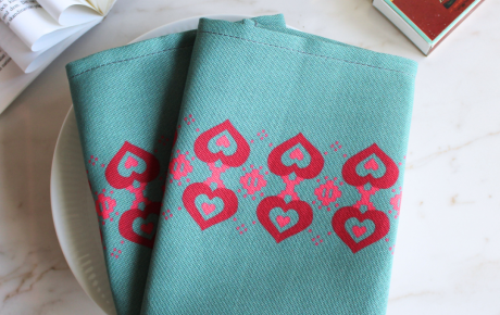 Hvordan opbevarer man stofservietter fra r til r?