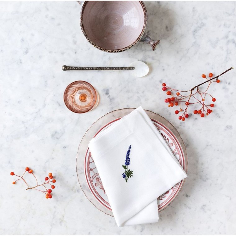 Flora serviet med lupin