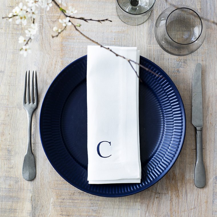 Serviet med bogstaver