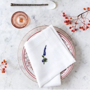 Flora serviet med lupin