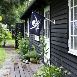 Fasadeflaggstang med sjrverflagg