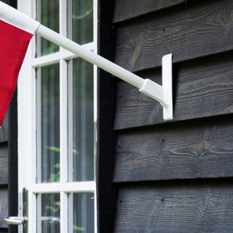 Facadestang med gr�nlandsk flag